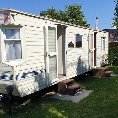 Domek letniskowy Letniskowe Bursztynek *