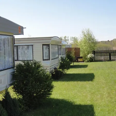 Letniskowe Bursztynek Lodge *