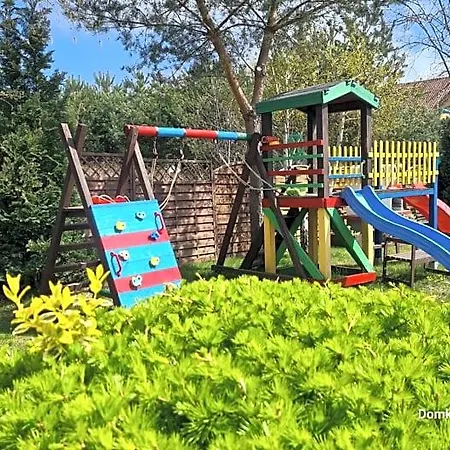 Letniskowe Bursztynek 山林小屋 Jarosławiec